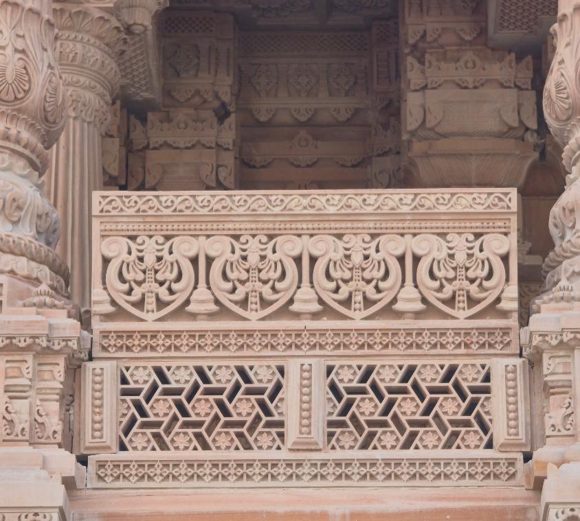 Hand-carved Sandstone Balcony & Jali Screen