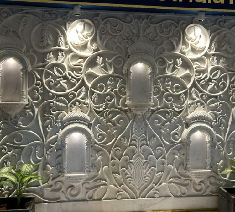 Royal Niche Wall Panel